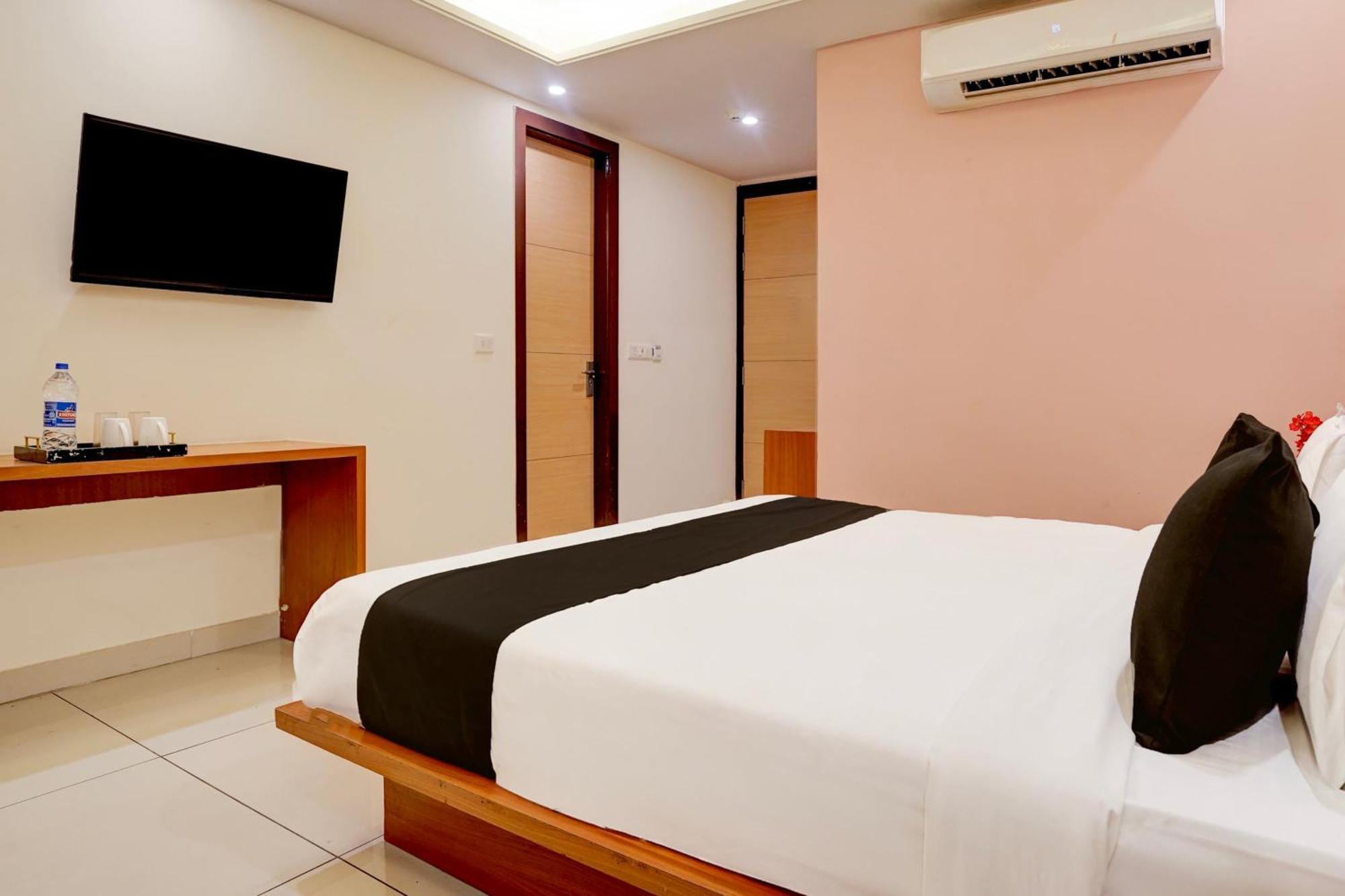 Super Townhouse Airport Road Delhi Ξενοδοχείο Νέο Δελχί Εξωτερικό φωτογραφία